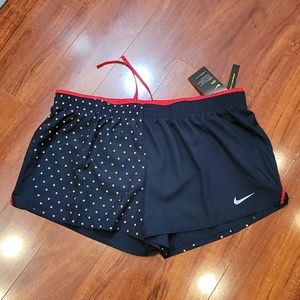 NWT plus size XXL Nike dri-fit running sho…